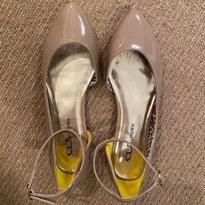 CL Laundry Flats 🔥